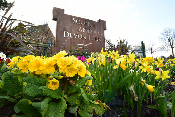 Entrance to Sconce and Devon Park