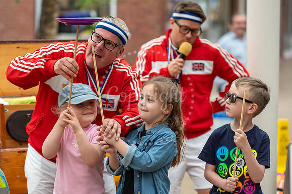 Newmarket Guineas Centre Summer Hoilday Olympics fun day with Mr