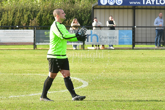 Southwell City Res (B/W) v Collingham (Orange) football action