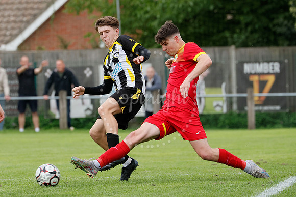FA Cup - Harleston Town v Walsham-le-Willows