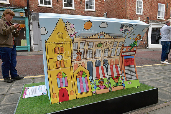 Launch of Newark's Book Bench Trail