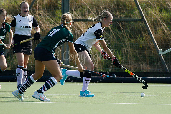 Hockey action from Harleston Magpies Ladies’ I vs Surbiton II