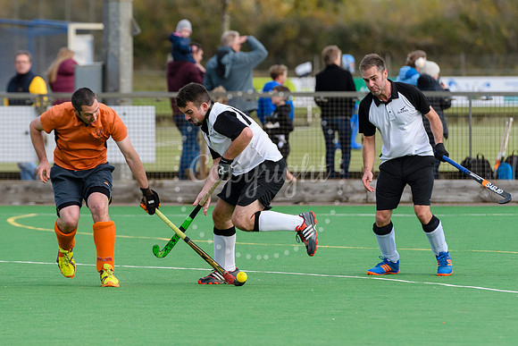 Hockey action from Harleston Magpies Men's 4 v Bury St Edmunds 3