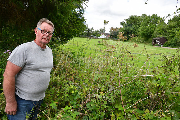 Netherfield Farmhouse, neighbour dispute
